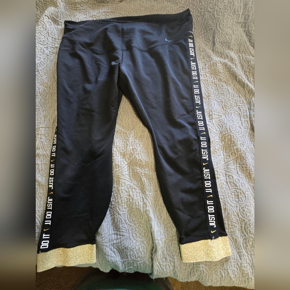 Nike leggings